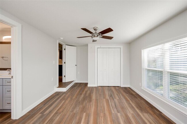 Building Photo - 809 N West St