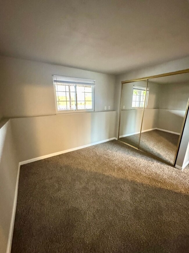 Building Photo - Lovely 3 bedroom+ Office in Widefield
