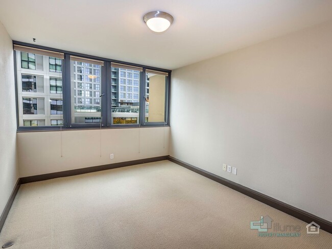 Building Photo - Ideal Urban Retreat – 1-Bedroom Near PSU with Great Amenities