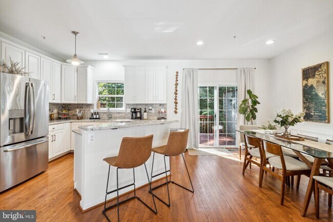 Building Photo - 607 Snow Goose Ln