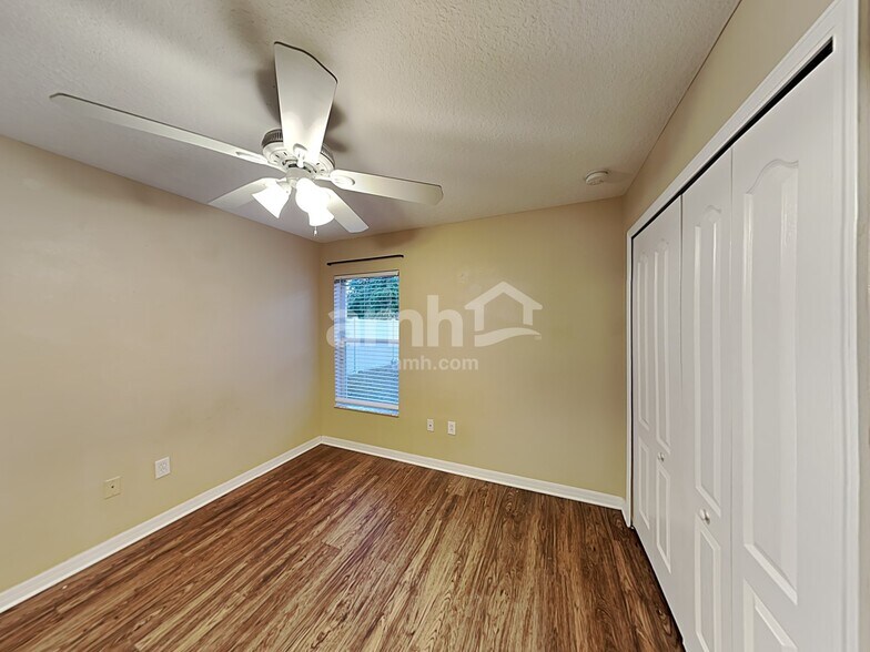 Building Photo - 8125 Alamosa Wood Ave