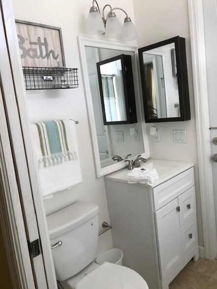 Bathroom - 18445 NW 88th Pl