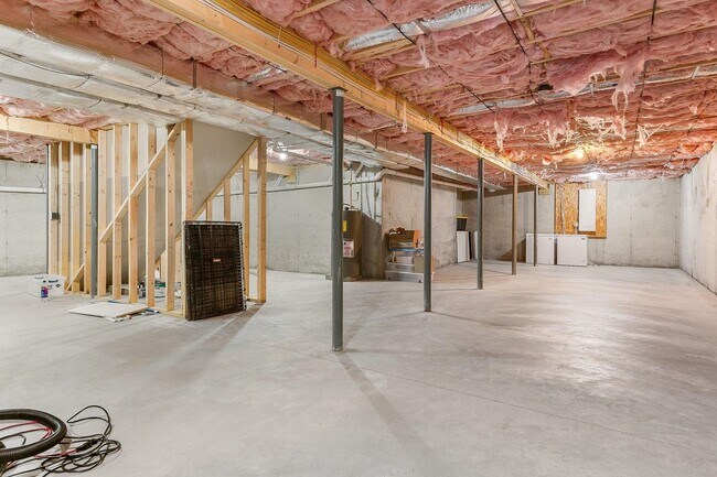 Building Photo - 30 Copley Dr