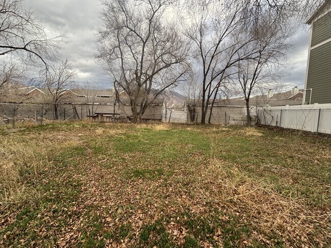 Building Photo - 13413 Minuteman Dr