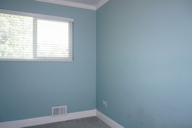 Building Photo - Murray 5 Bedroom Rambler Home