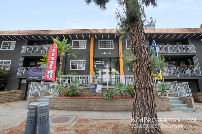Building Photo - 7077 Lanewood Ave