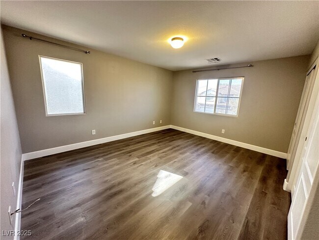 Building Photo - 4312 N Thunder Twice St