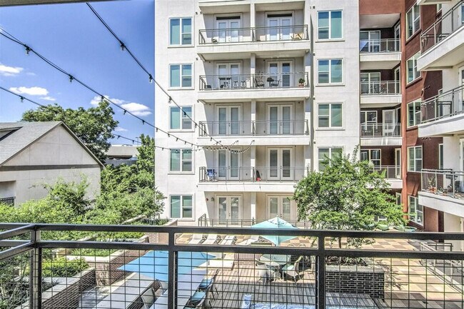 Building Photo - 4131 McKinney Ave