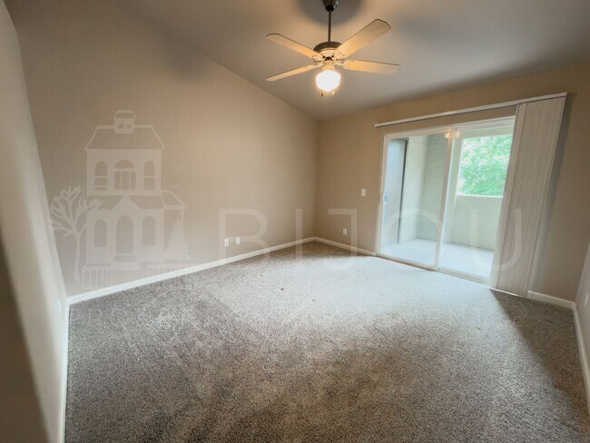 Building Photo - 6925 Ash Creek Heights