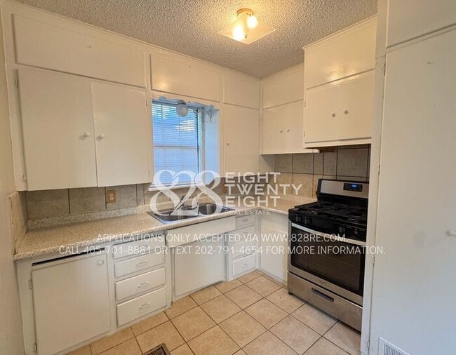 Building Photo - Historic 1 Bed/1 Bath with Bonus Room Dupl...