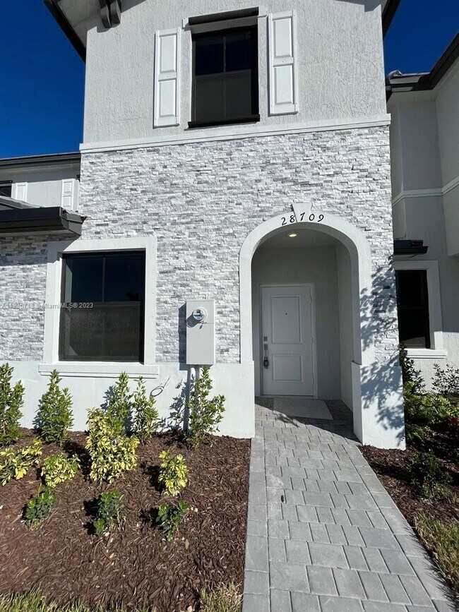 Building Photo - 28709 SW 132nd Pl