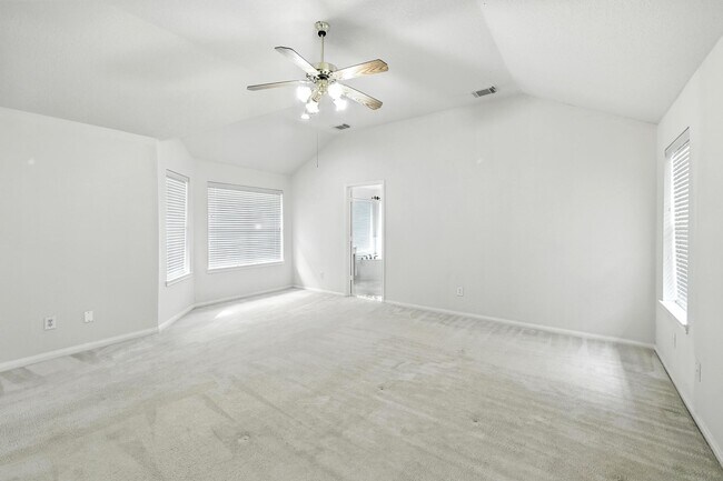 Building Photo - 14411 Gadshill Cir