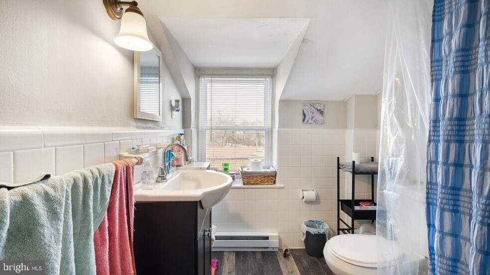Bathroom - 448 E Baltimore Ave
