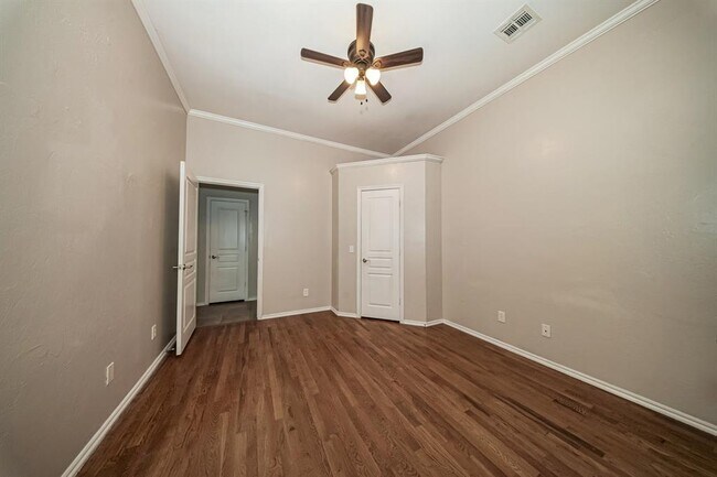 Building Photo - 16621 La Paloma Lane