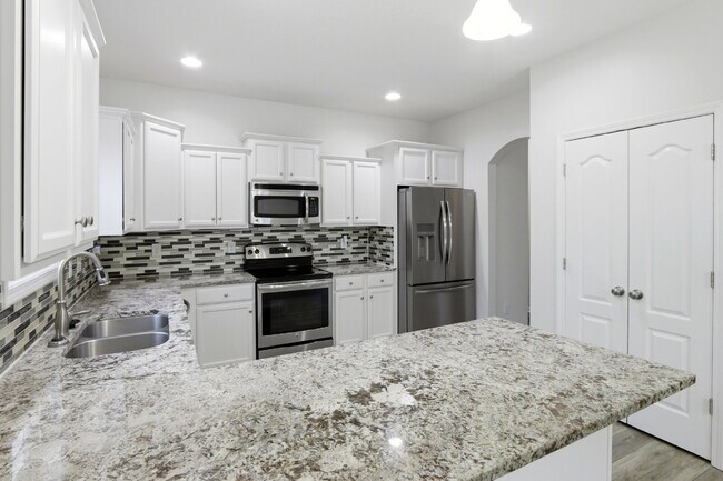 Building Photo - 124 Regatta Way