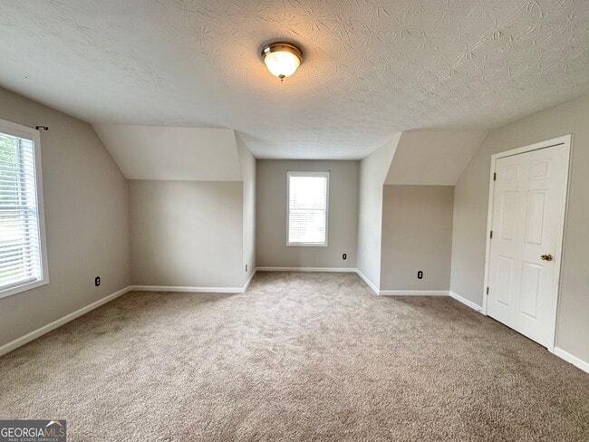 Building Photo - 2121 Silva Ct