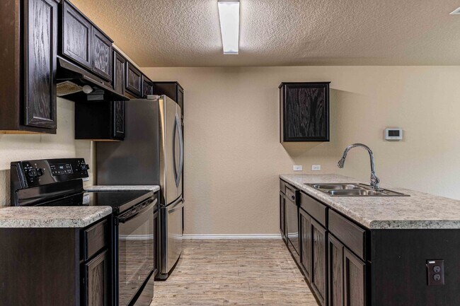 Building Photo - 7226 Hazel Circle