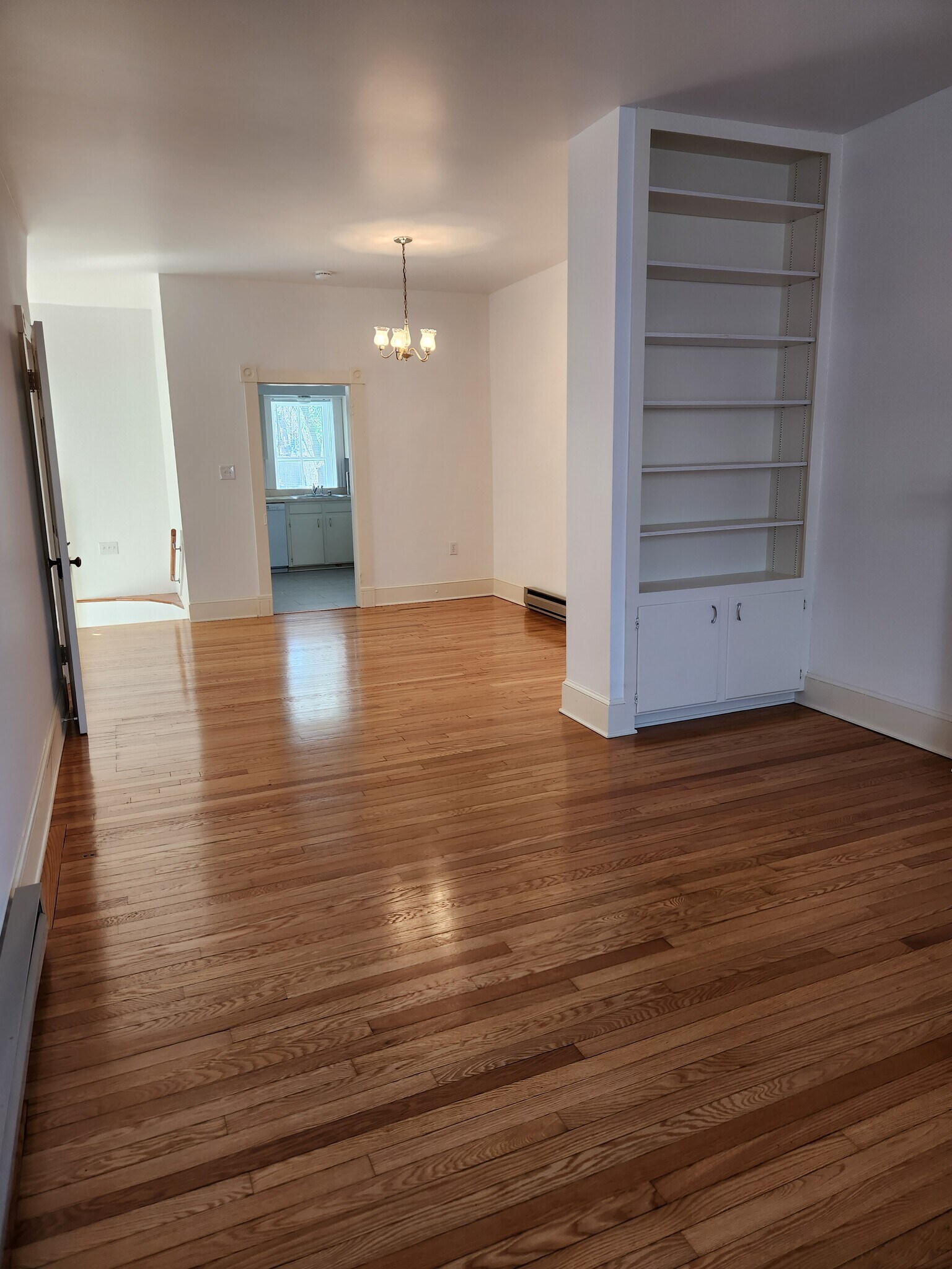 Building Photo - 125 Peyton St