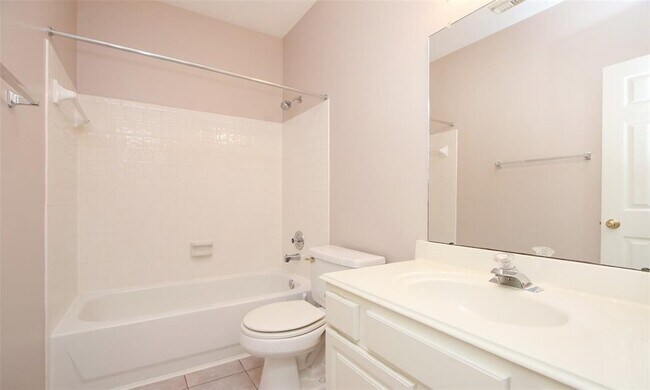 Building Photo - 130 N Magnolia Pond Pl
