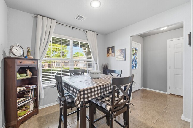 Building Photo - 15208 E 108th Pl N