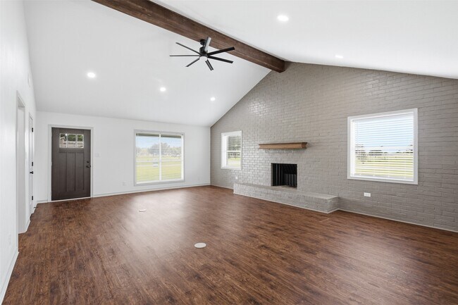 Building Photo - 32242 Sky Lakes Dr
