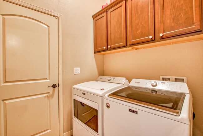 Building Photo - 3207 Christian Cunningham