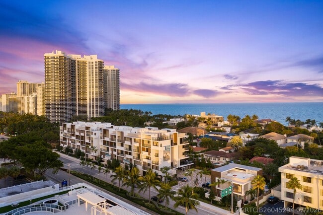 Building Photo - 3040 N Ocean Blvd