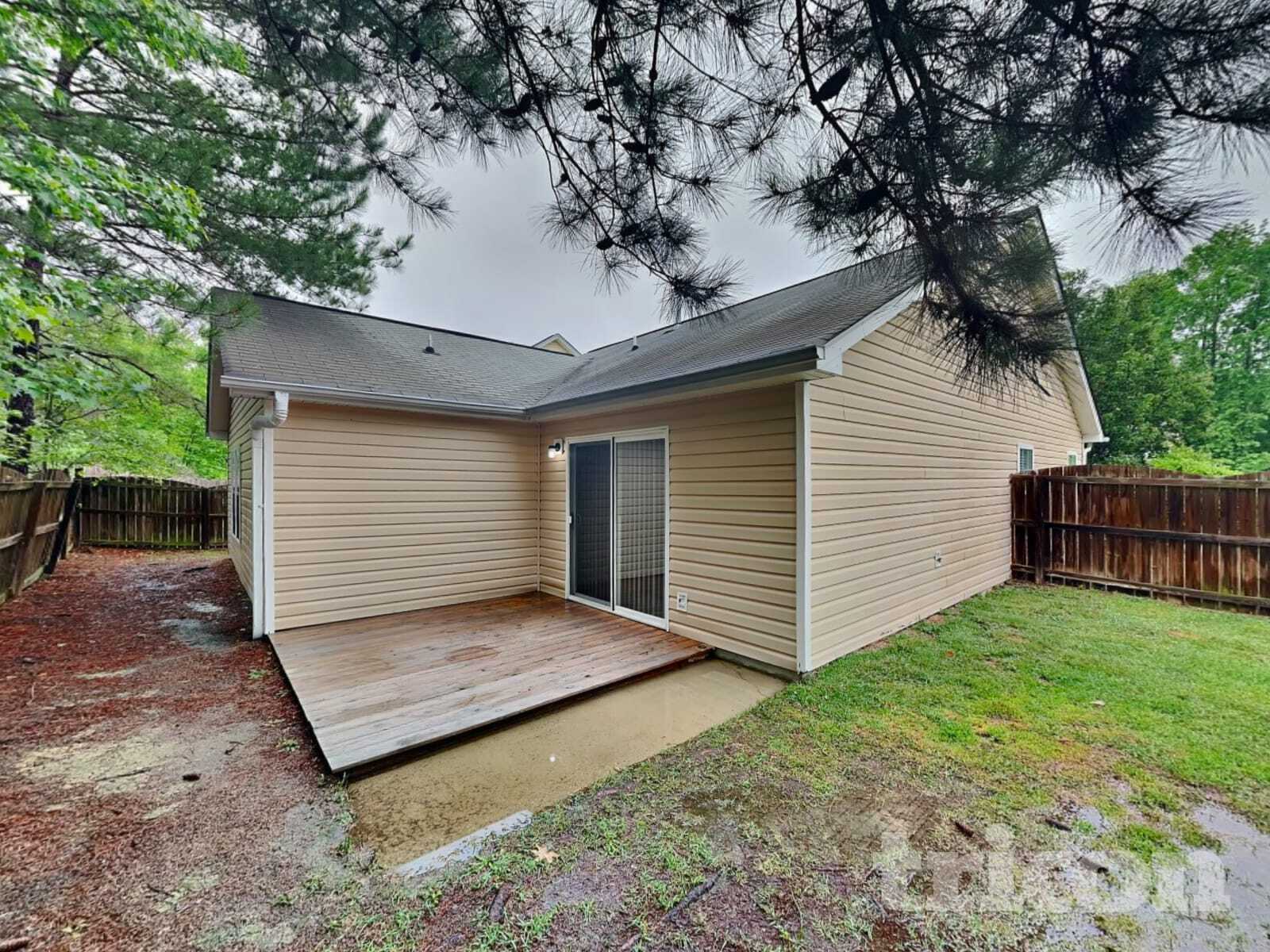 Building Photo - 217 Wild Olive Dr