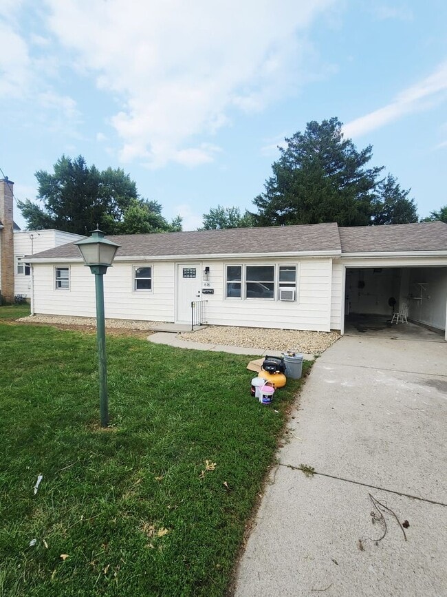 Building Photo - Fresh & Spacious 3BR/1BA – $1,395 – Move-I...