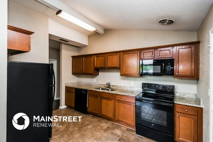 Building Photo - 2002 Constant Dr