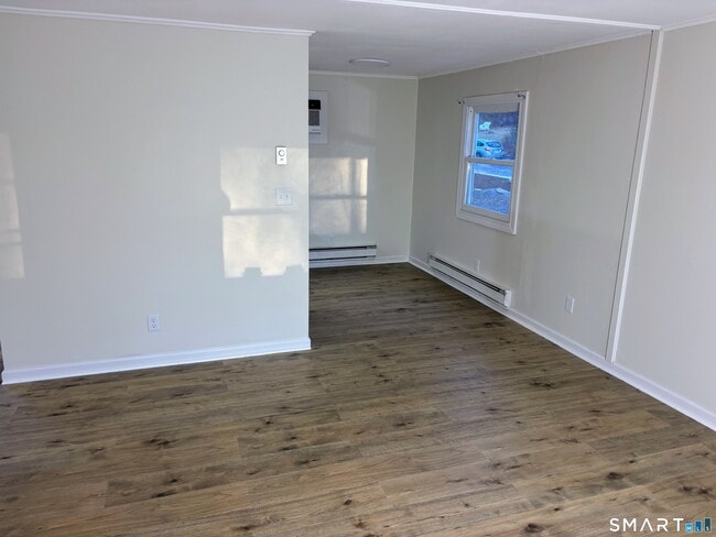 Building Photo - 62 Rattling Valley Rd