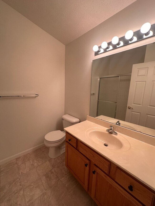 Building Photo - Spacious 2BR Condo with Flex Space & Private Balcony in Crestwood’s Madison Park