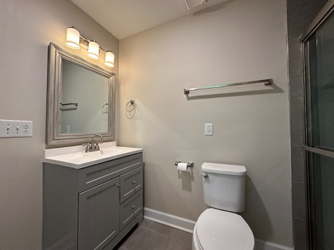 Building Photo - 104 Hudson Hills Rd