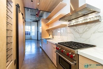 Building Photo - SoMa: Luxurious Remodeled Conversion Live/...