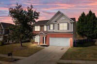 Building Photo - "Charming 3-Bedroom Home Minutes from Caro...