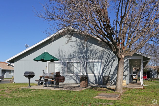 Building Photo - San Joaquin Senior Apartments