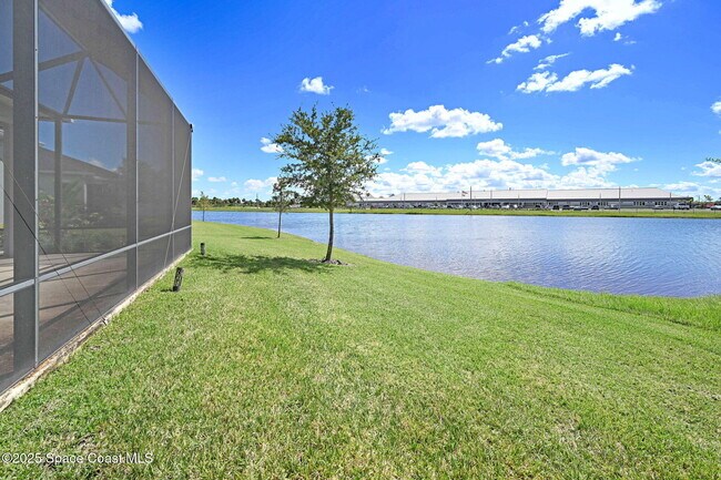 Building Photo - 2889 Avalonia Dr