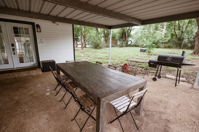 Building Photo - 1824 N 12th St