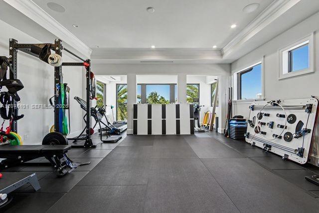 Building Photo - 2627 Castilla Isle