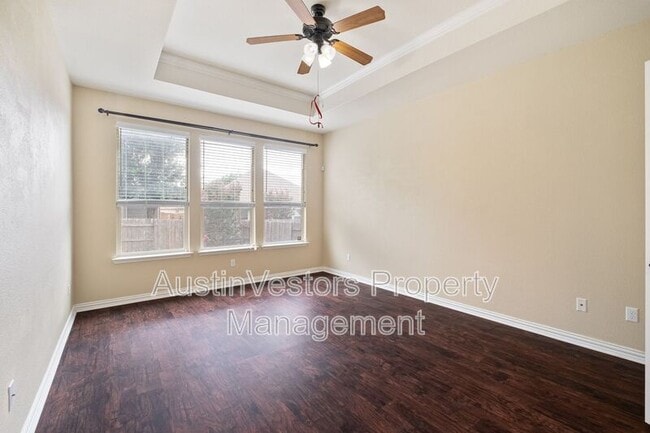 Building Photo - 2955 Angelina Dr