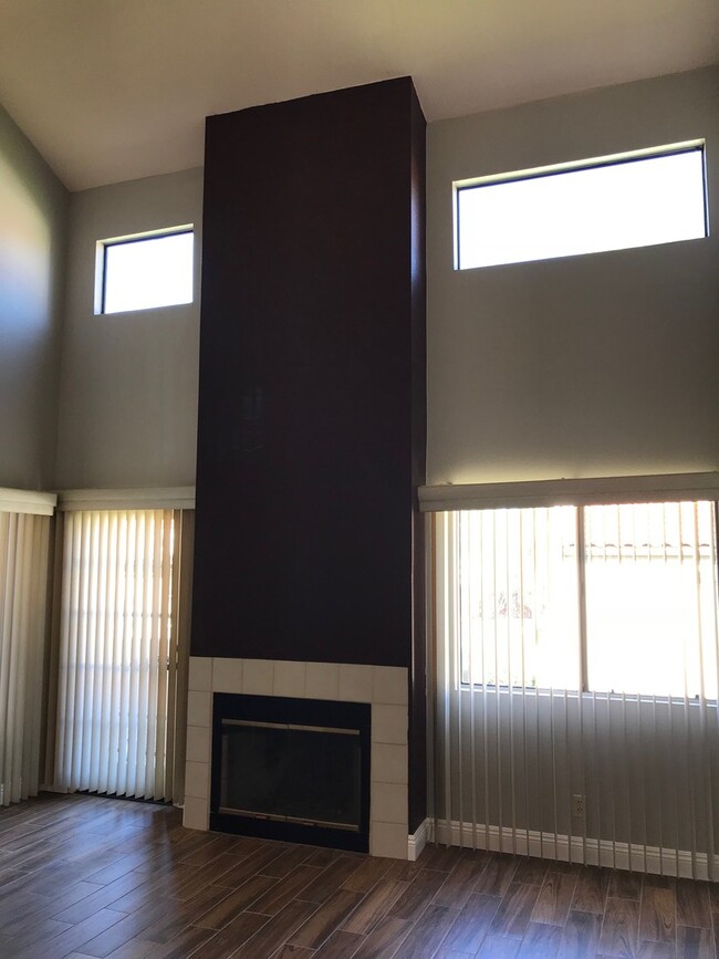 Building Photo - 3 Bed 2 Bath House in El Cajon - Brand New...