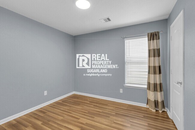 Building Photo - 16238 Ranchland Ln