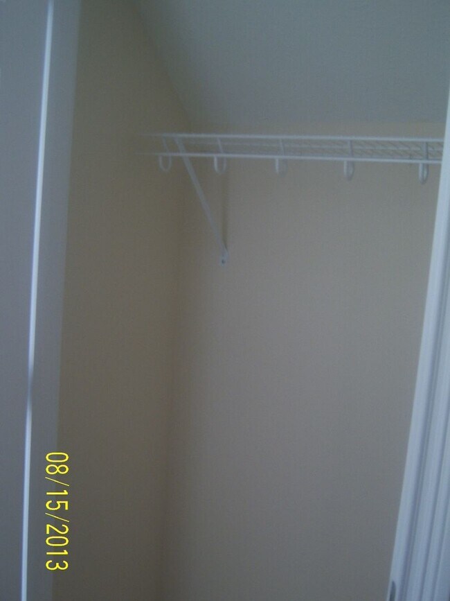 Building Photo - 4 bed, 3.5 bath townhouse with 2-car garage Dublin Village ready July 2025!