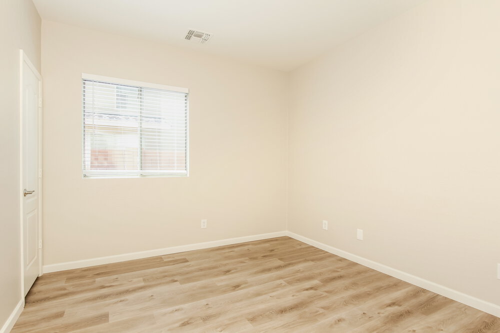 Building Photo - 3918 Escuda Dr