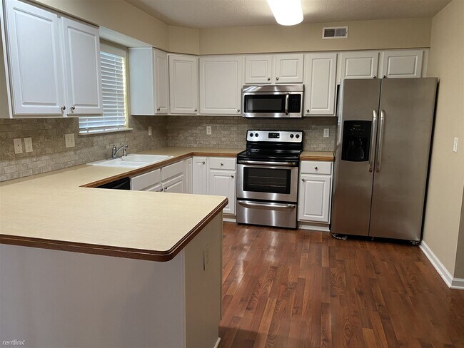 Building Photo - 3 br, 2 bath Condo - 4661 Creekside Drive