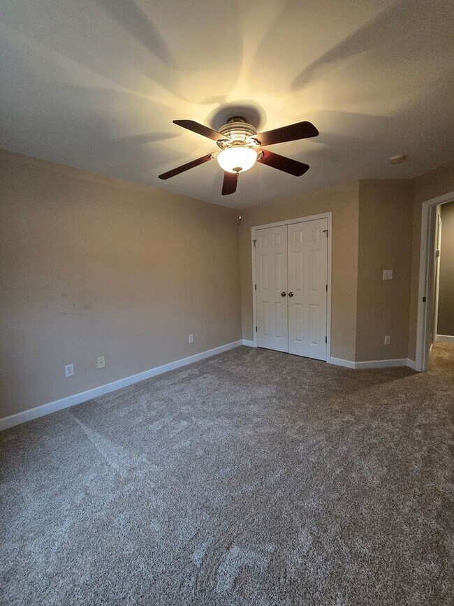 Building Photo - 135 Leggett Dr