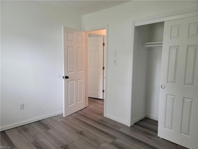Building Photo - 932 Gossman Dr