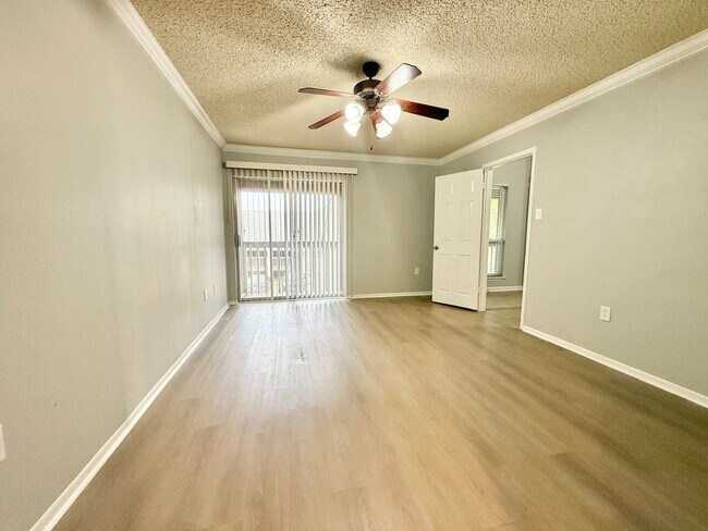 Building Photo - Condo for Lease