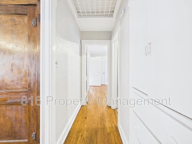 Building Photo - 6612 Park Ave E