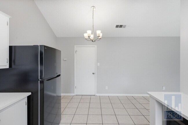 Building Photo - 8912 Hunters Trace